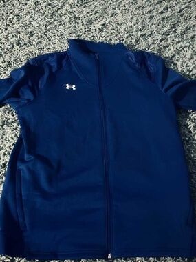 BNWOT UA W's Command Warmup FZ